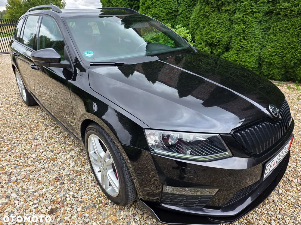 Skoda Octavia 2.0 TDI DSG RS - 9
