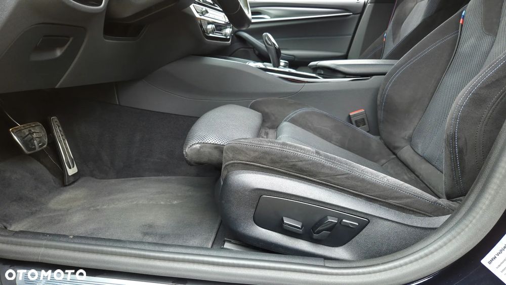 BMW Seria 5 530e xDrive M Sport sport - 18