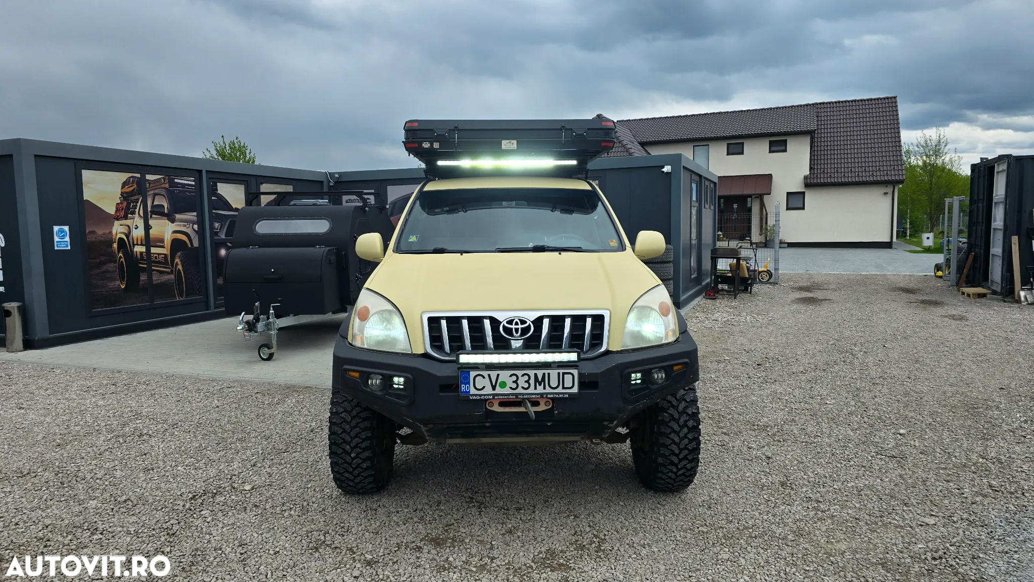 Toyota Land Cruiser - 3