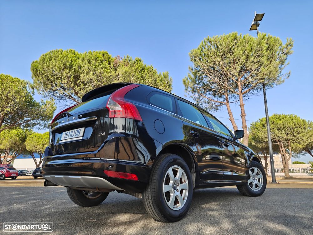 Volvo XC 60 2.0 D4 Momentum Start/Stop - 8