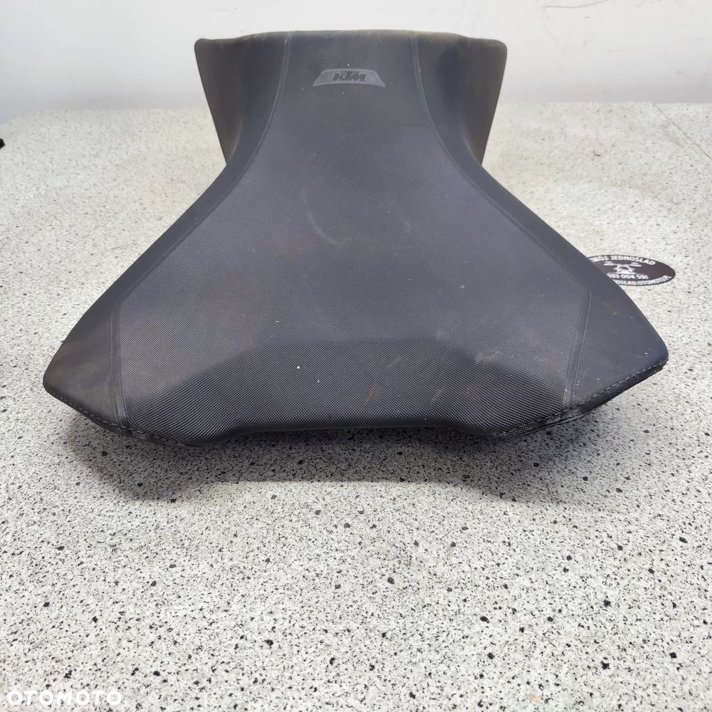 Kanapa, fotel przód, siedzenie kierowcy KTM 1290 Super Duke GT - 2