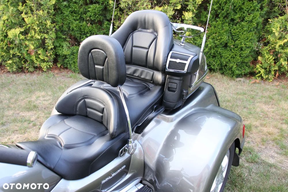 Honda GL - 13