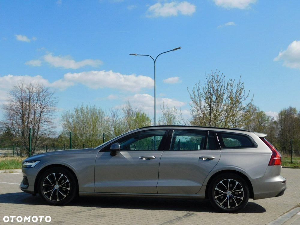 Volvo V60 D3 Momentum Pro - 2