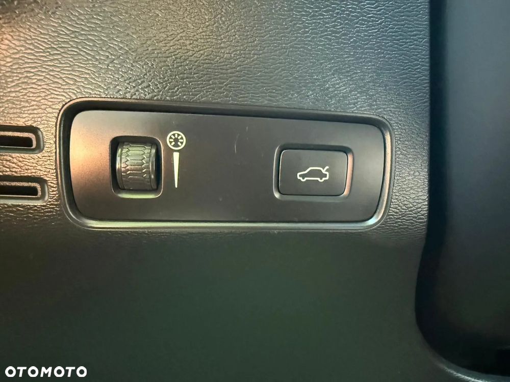 Volvo XC 40 T2 Core - 28