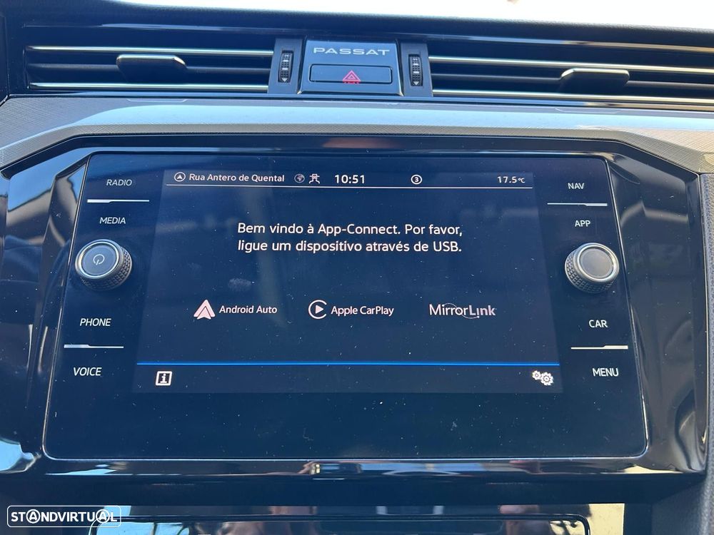 VW Passat Variant 2.0 TDi Business DSG - 28