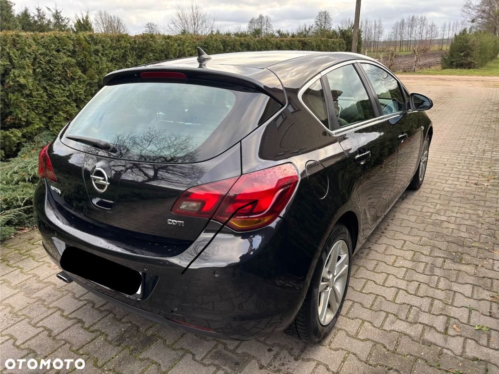 Opel Astra 2.0 CDTI DPF Cosmo - 5