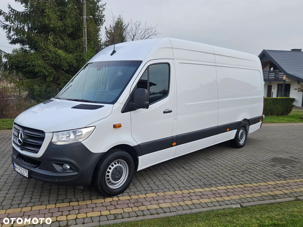 Mercedes-Benz Sprinter - 4