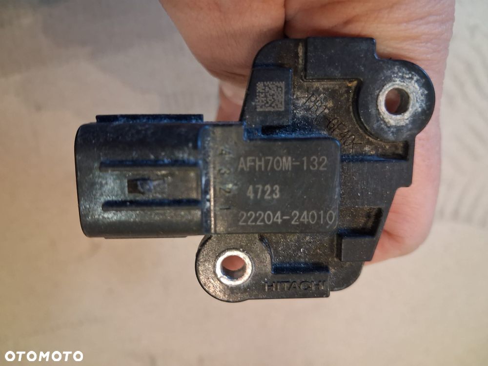 Przepływomierz TOYOTA 22204-24010  1.8 HYB  OE - 1