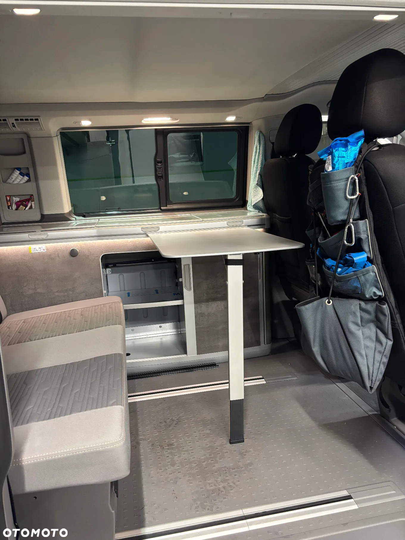 Volkswagen California - 36