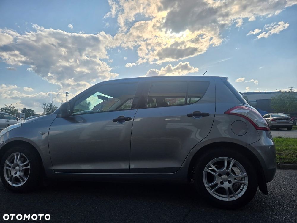 Suzuki Swift - 16