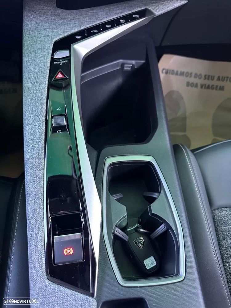 Peugeot 5008 1.2 Hybrid Allure e-DCS6 - 15