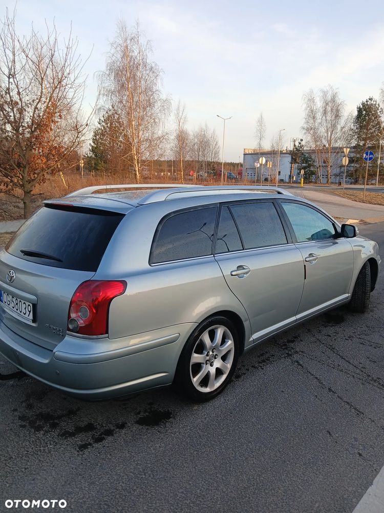 Toyota Avensis 2.0 D-4D Travel - 7