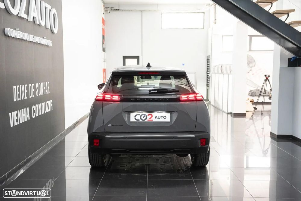 Peugeot e-2008 54 kWh Allure - 6
