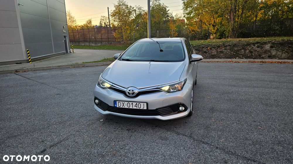 Toyota Auris 1.6 Comfort - 5