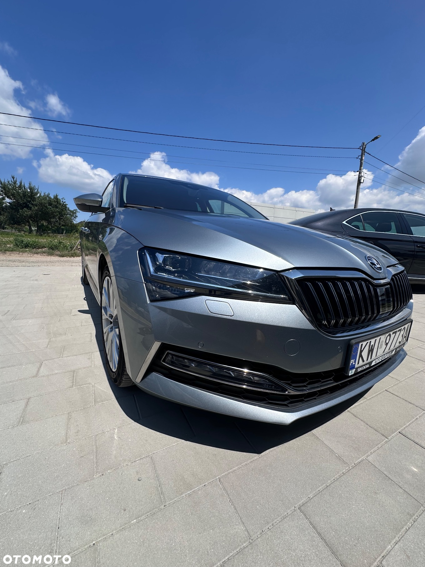 Skoda Superb 2.0 TDI L&K DSG - 11