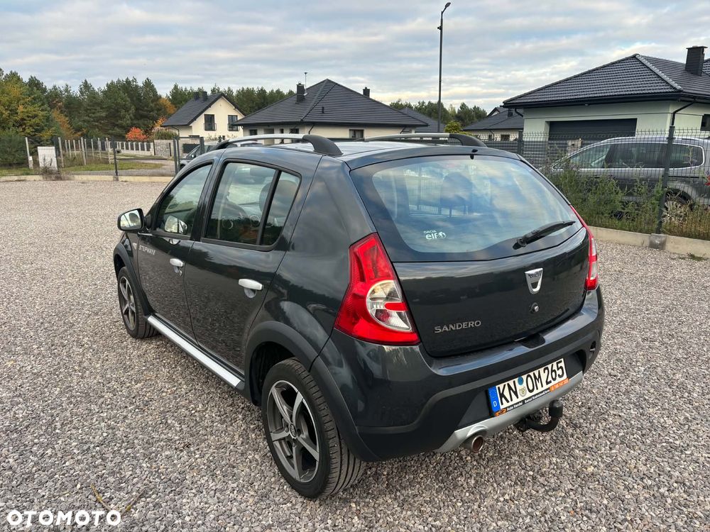 Dacia Sandero Stepway 1.6 - 16