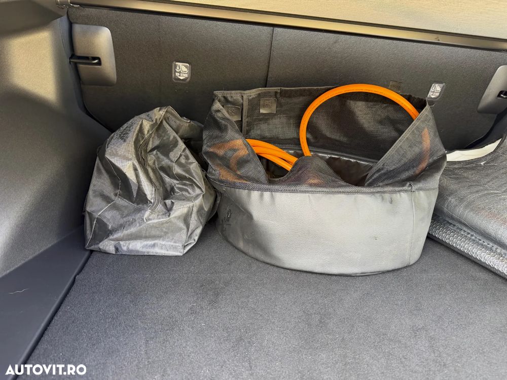 Toyota BZ4X 150 KW FWD (4x2) Luxury - 22