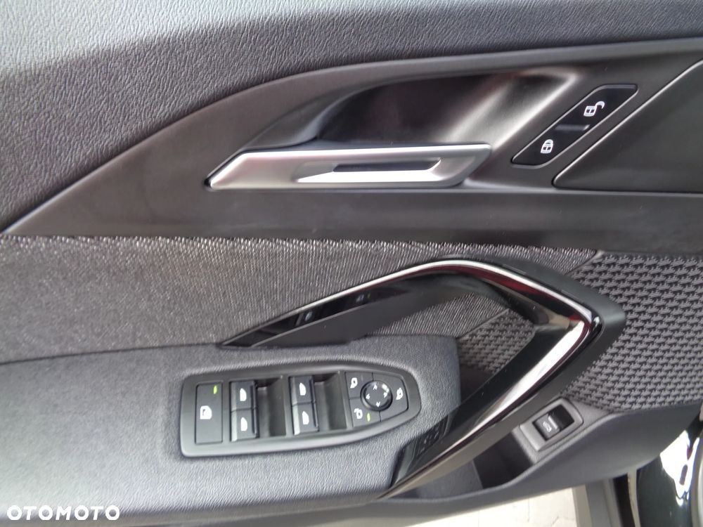 BMW iX1 eDrive20 xLine - 17
