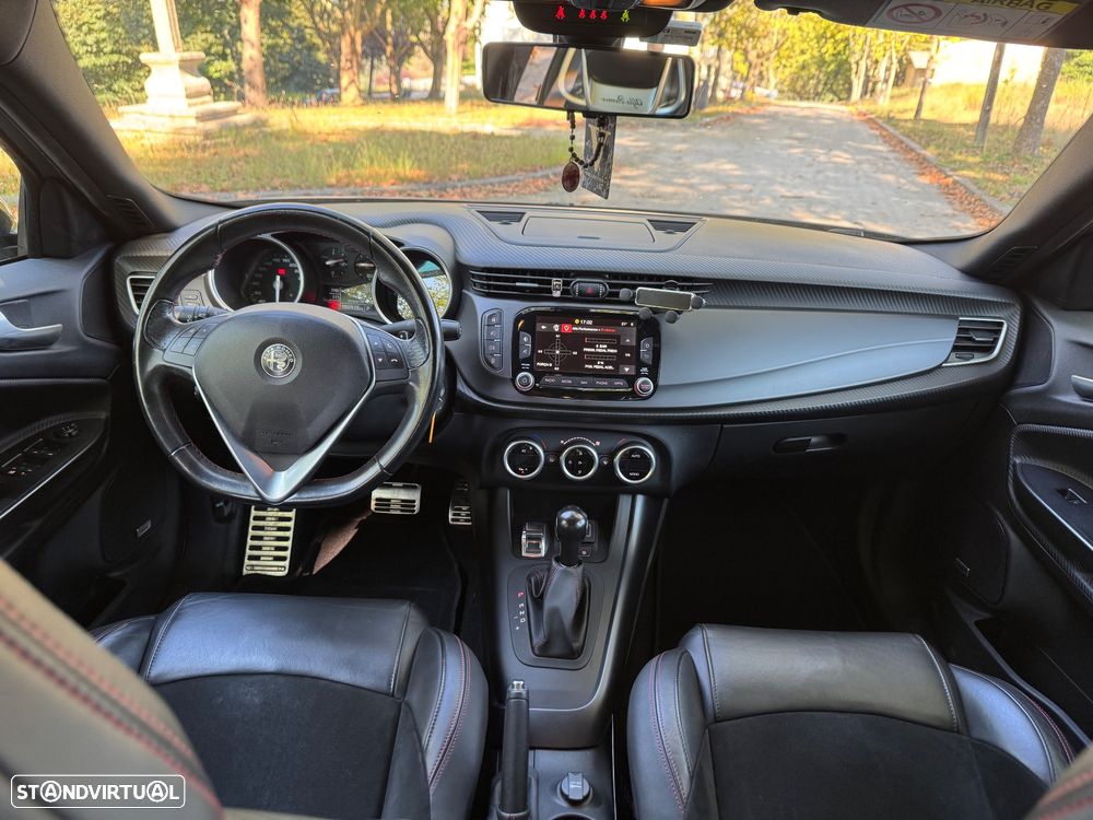 Alfa Romeo Giulietta 1.6 JTDM 16V TCT Lusso Ti - 30