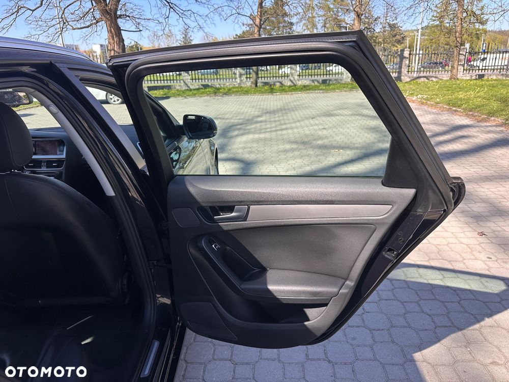 Audi A4 Avant 2.0 TDI DPF Ambition - 23