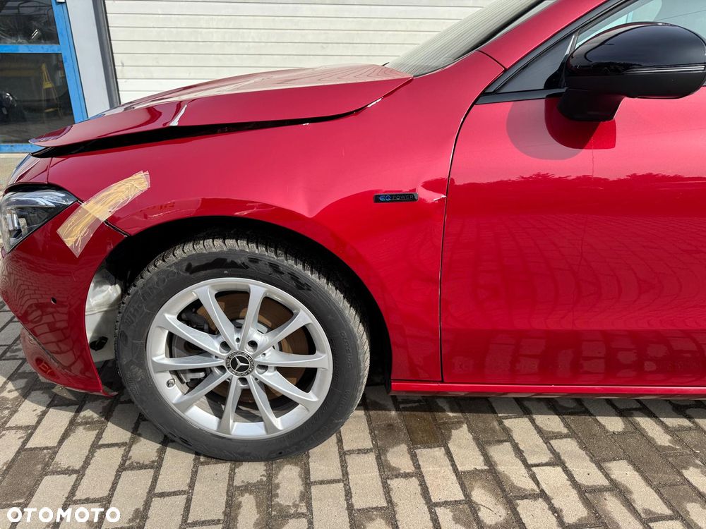 Mercedes-Benz CLA 250 e 8G-DCT Special Edition - 10