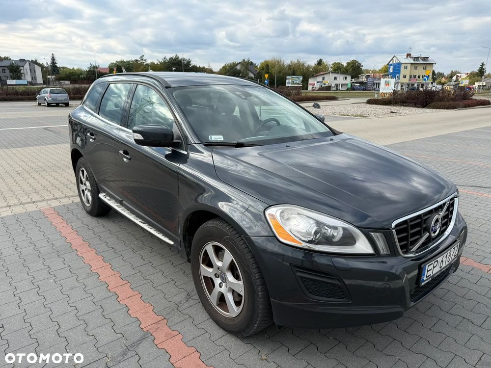 Volvo XC 60 D4 Momentum - 10
