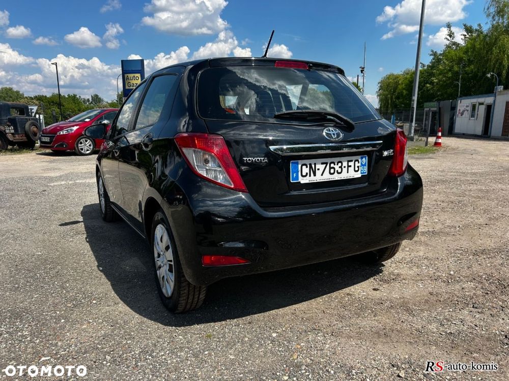 Toyota Yaris - 11