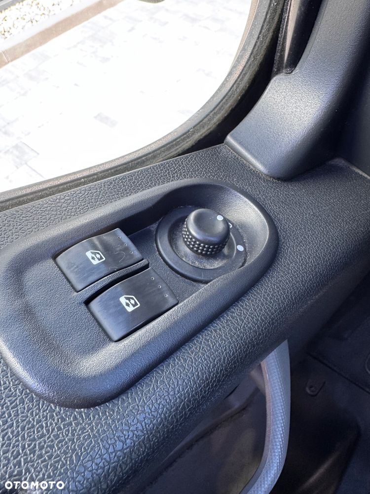Renault Master - 18