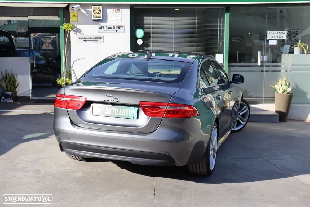 Jaguar XE 2.0 D R-Sport - 5