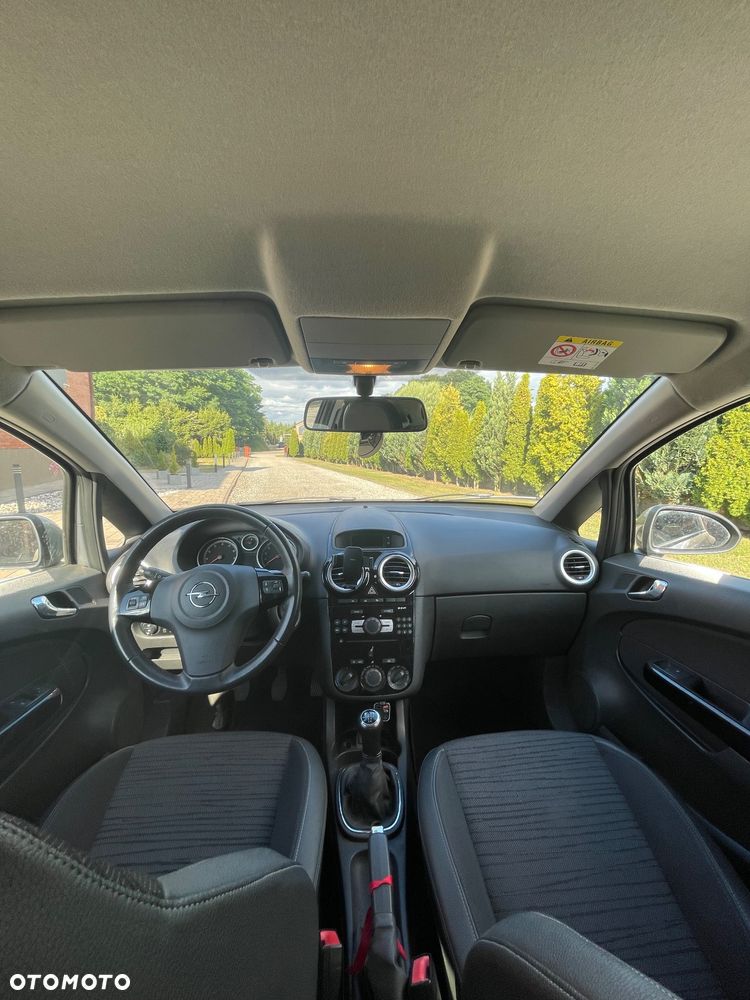 Opel Corsa 1.2 16V Enjoy - 12