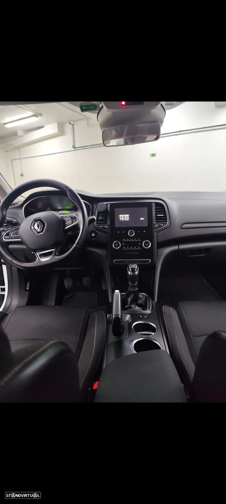 Renault Mégane BLUE dCi 115 INTENS - 18