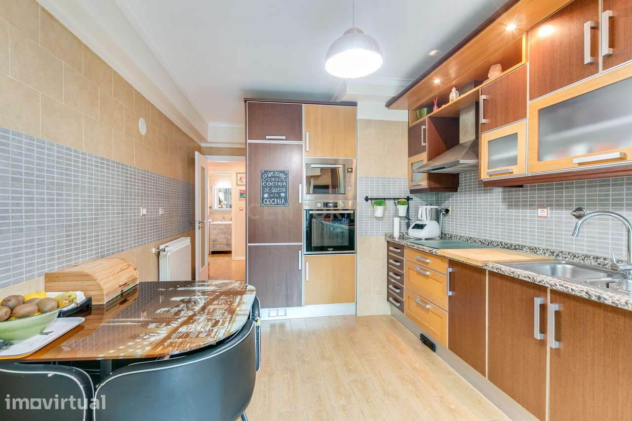 Viva com Conforto e Tecnologia - T3 Premium com Jardim Privado e Garag - Grande imagem: 2/32