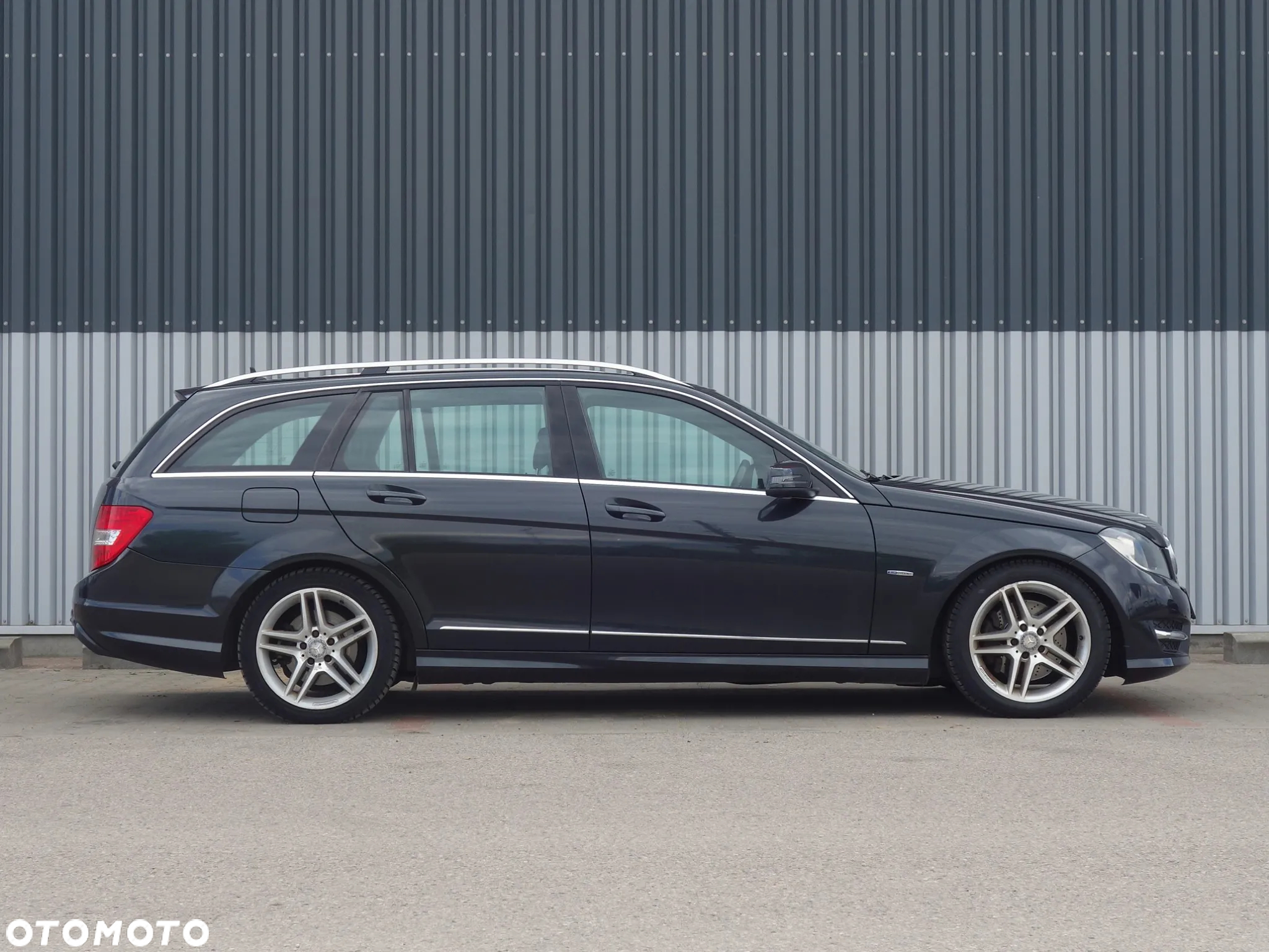 Mercedes-Benz Klasa C 250 (BlueTEC) d 4Matic T 7G-TRONIC AMG Line - 15