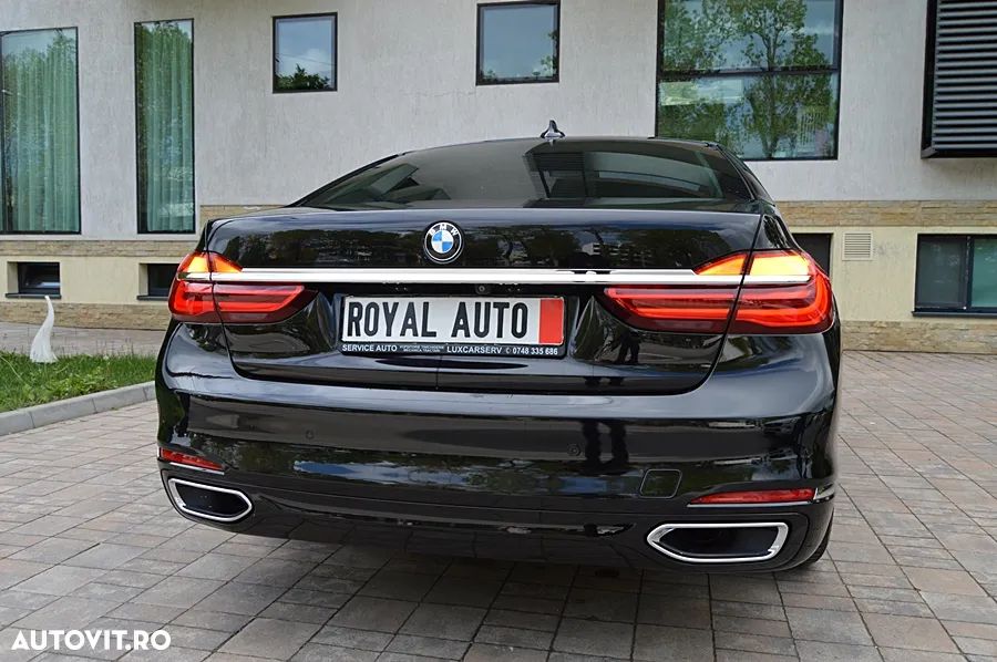 BMW Seria 7 - 16
