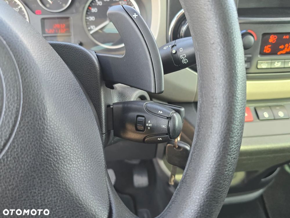 Citroën Berlingo e-HDi 90 FAP EGS6 Multispace - 27