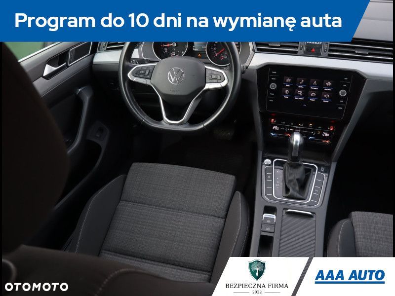 Volkswagen Passat Variant - 8