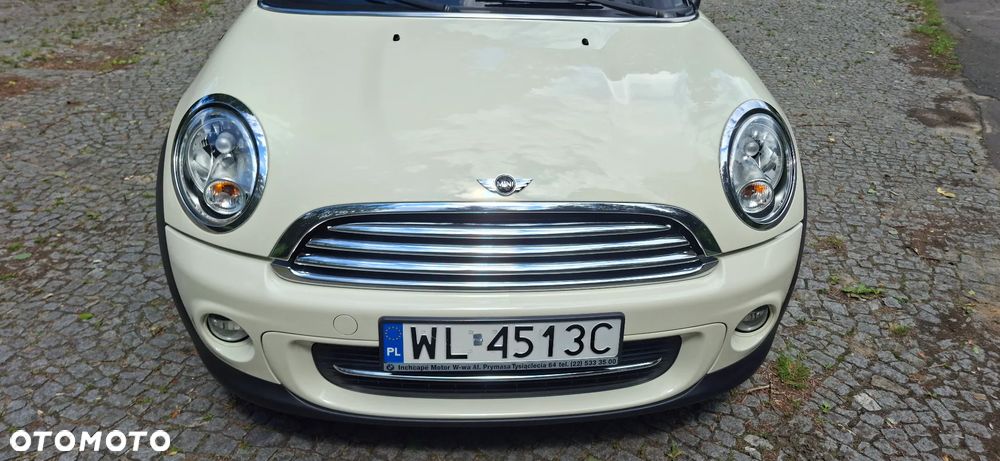 MINI Cooper Standard - 16