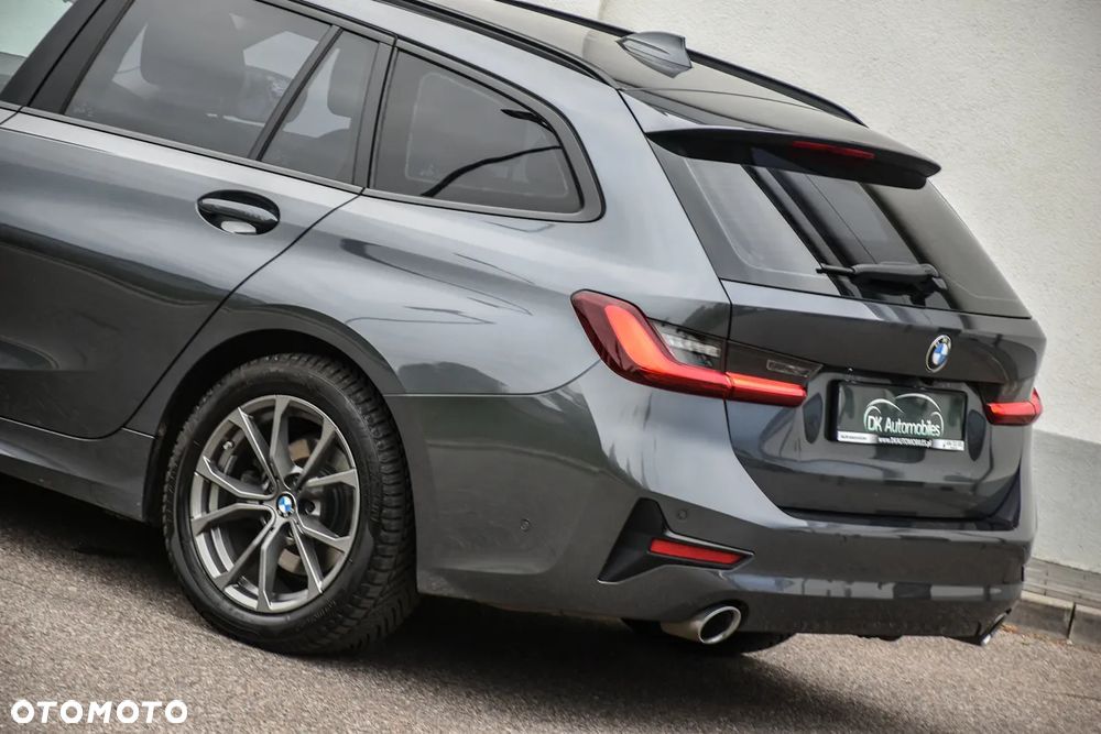 BMW Seria 3 320d Sport Line Shadow sport - 12