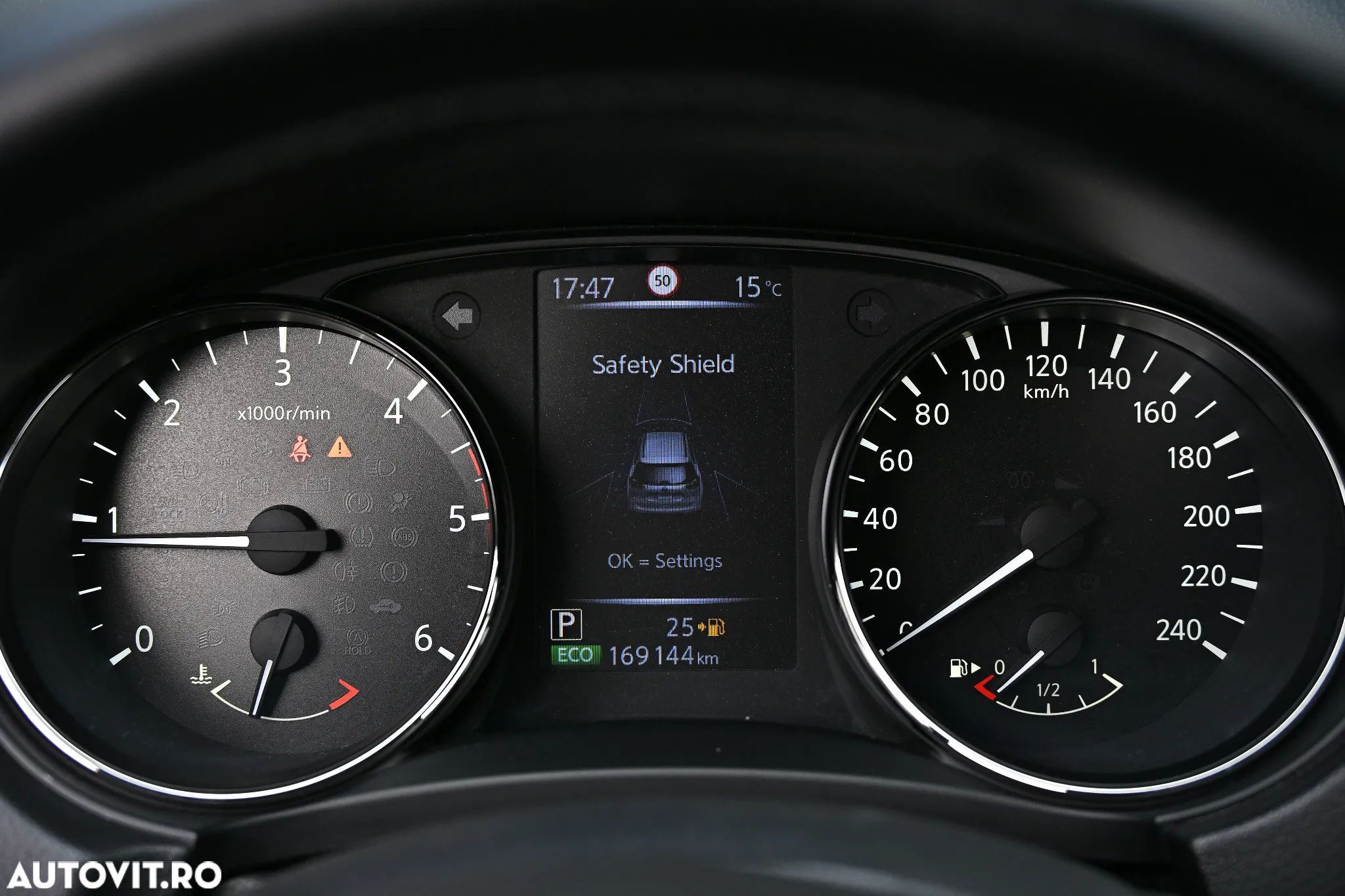 Nissan X-Trail 2.0 dCi ALL-MODE 4x4i Xtronic Tekna - 13