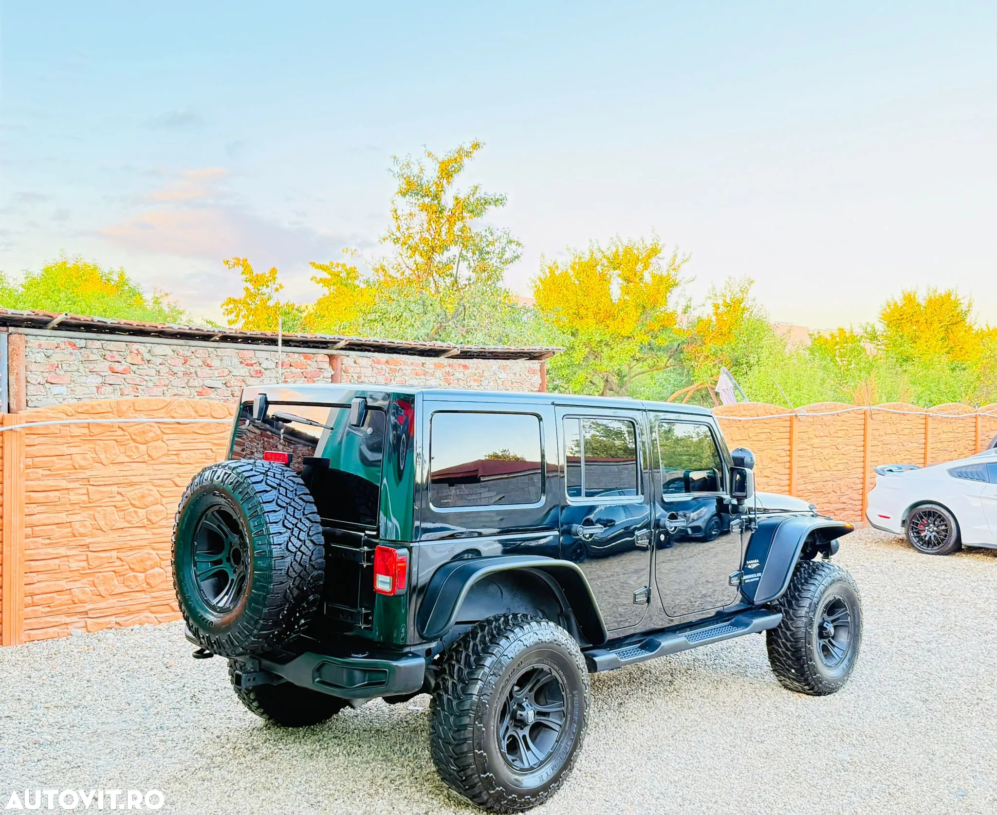 Jeep Wrangler - 4