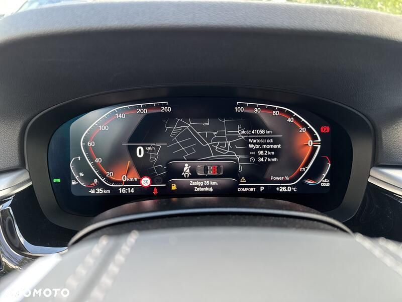 BMW Seria 5 530i xDrive mHEV - 12
