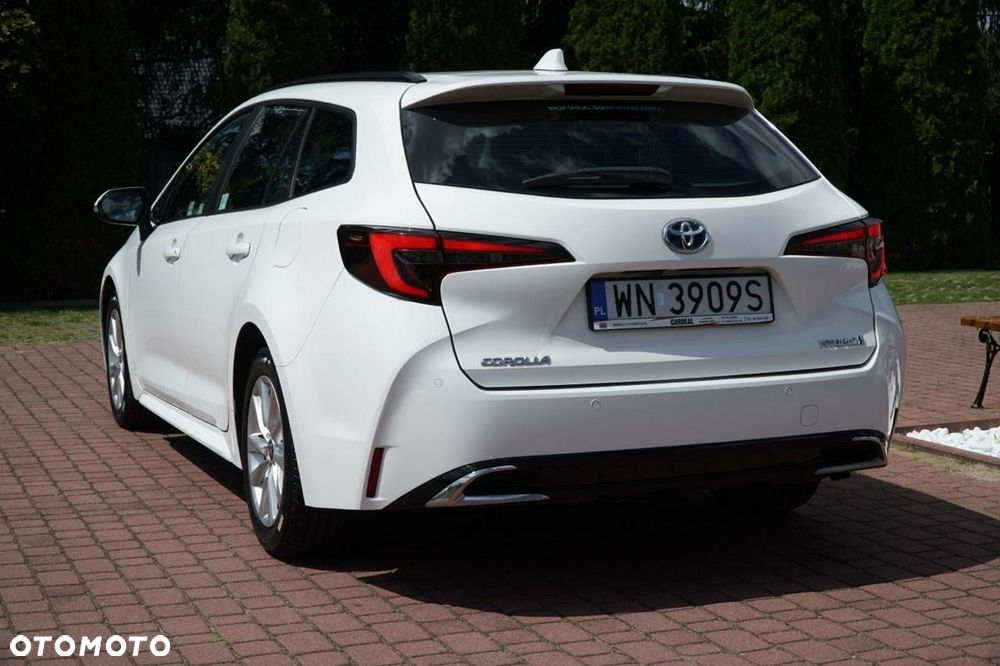 Toyota Corolla 1.8 Hybrid Comfort - 18