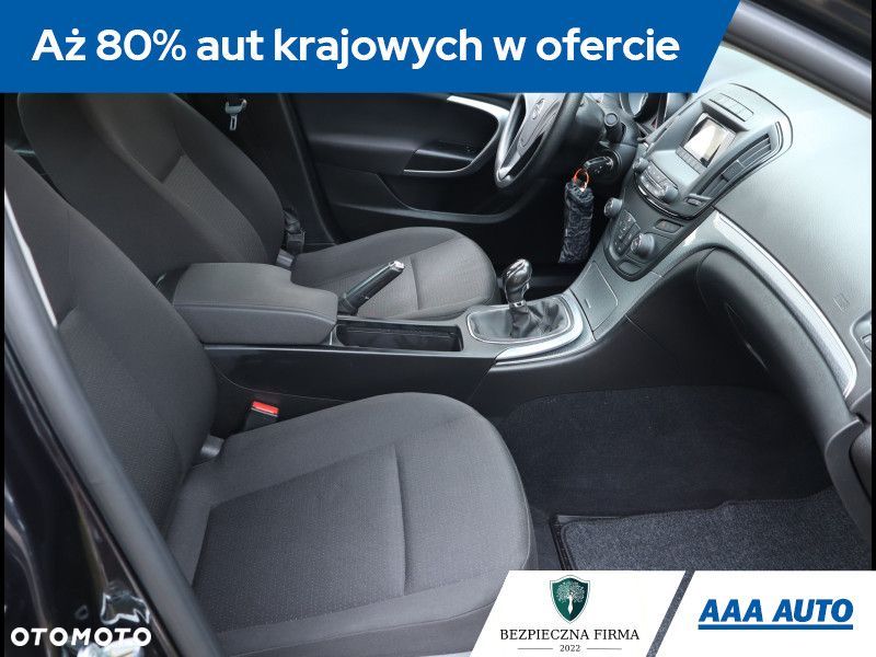 Opel Insignia - 10