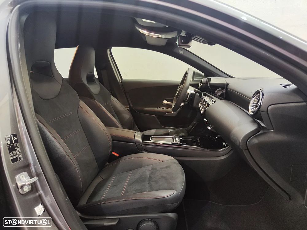 Mercedes-Benz A 180 d AMG Line Aut. - 29