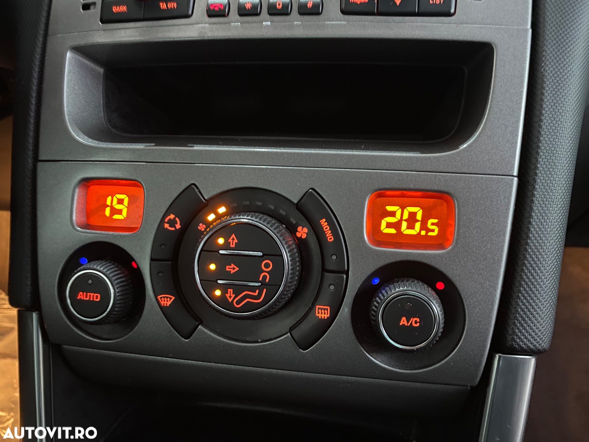 Peugeot 308 SW 150 THP Platinum - 16