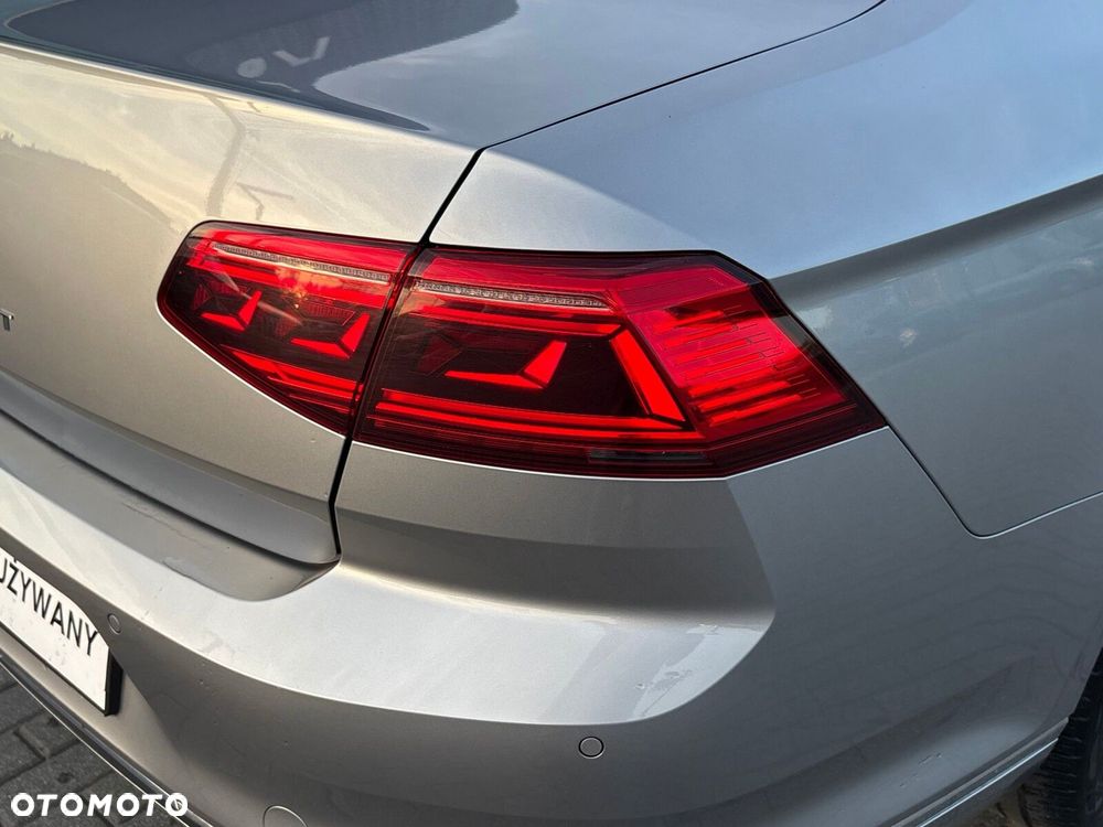 Volkswagen Passat 1.5 TSI EVO Elegance DSG - 32