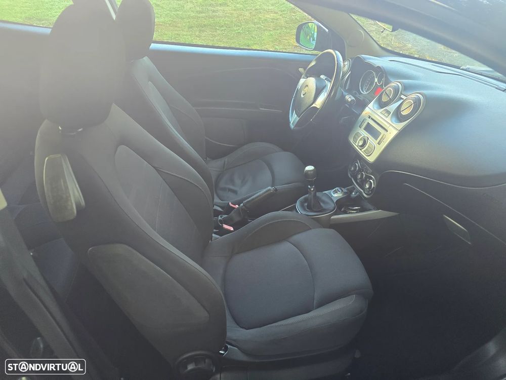 Alfa Romeo MiTo 1.3 JTD Distinctive - 4