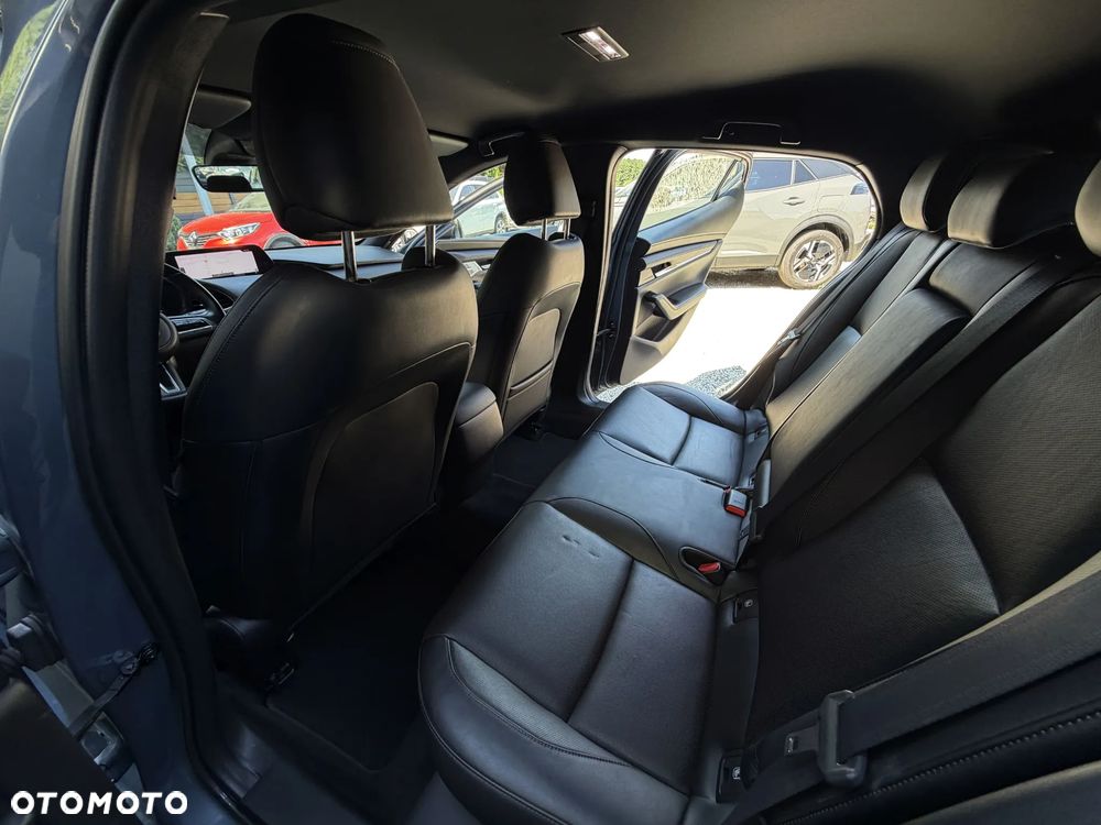Mazda 3 SKYACTIV-D 1.8 - 19
