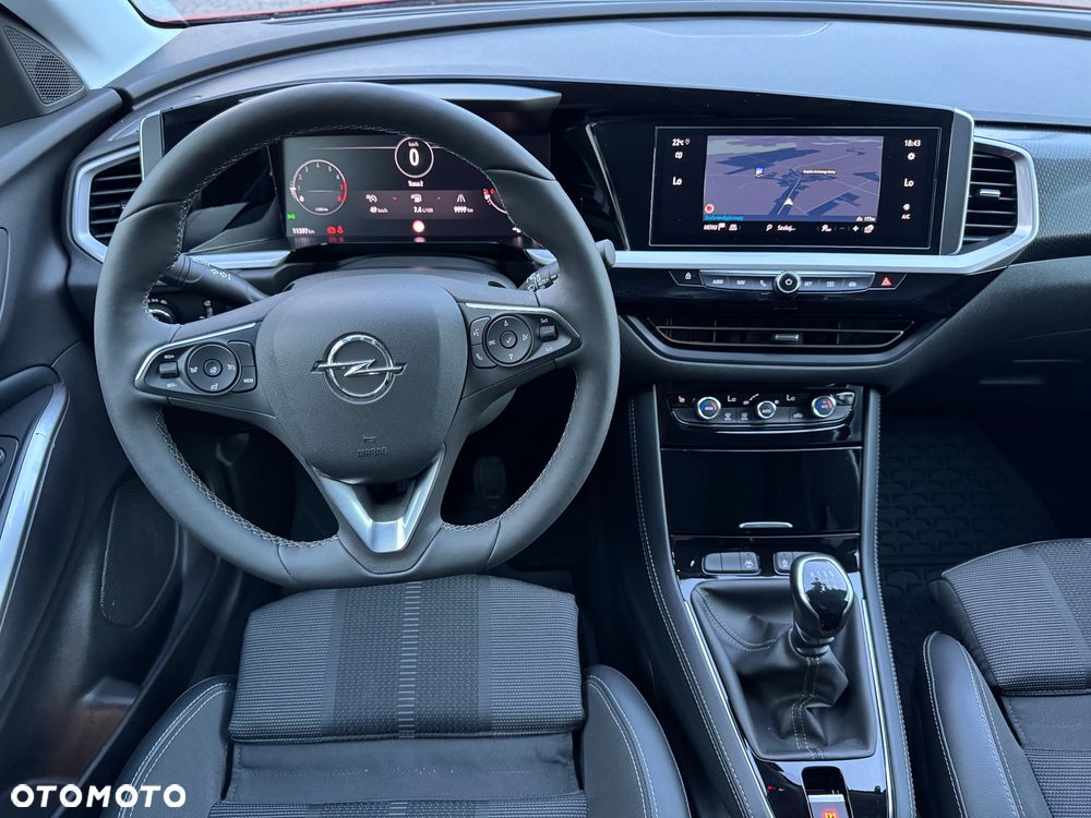 Opel Grandland X 1.2 T Innovation S&S - 20