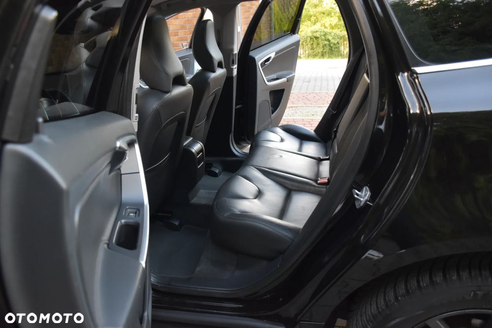Volvo XC 60 D3 Geartronic Summum - 15